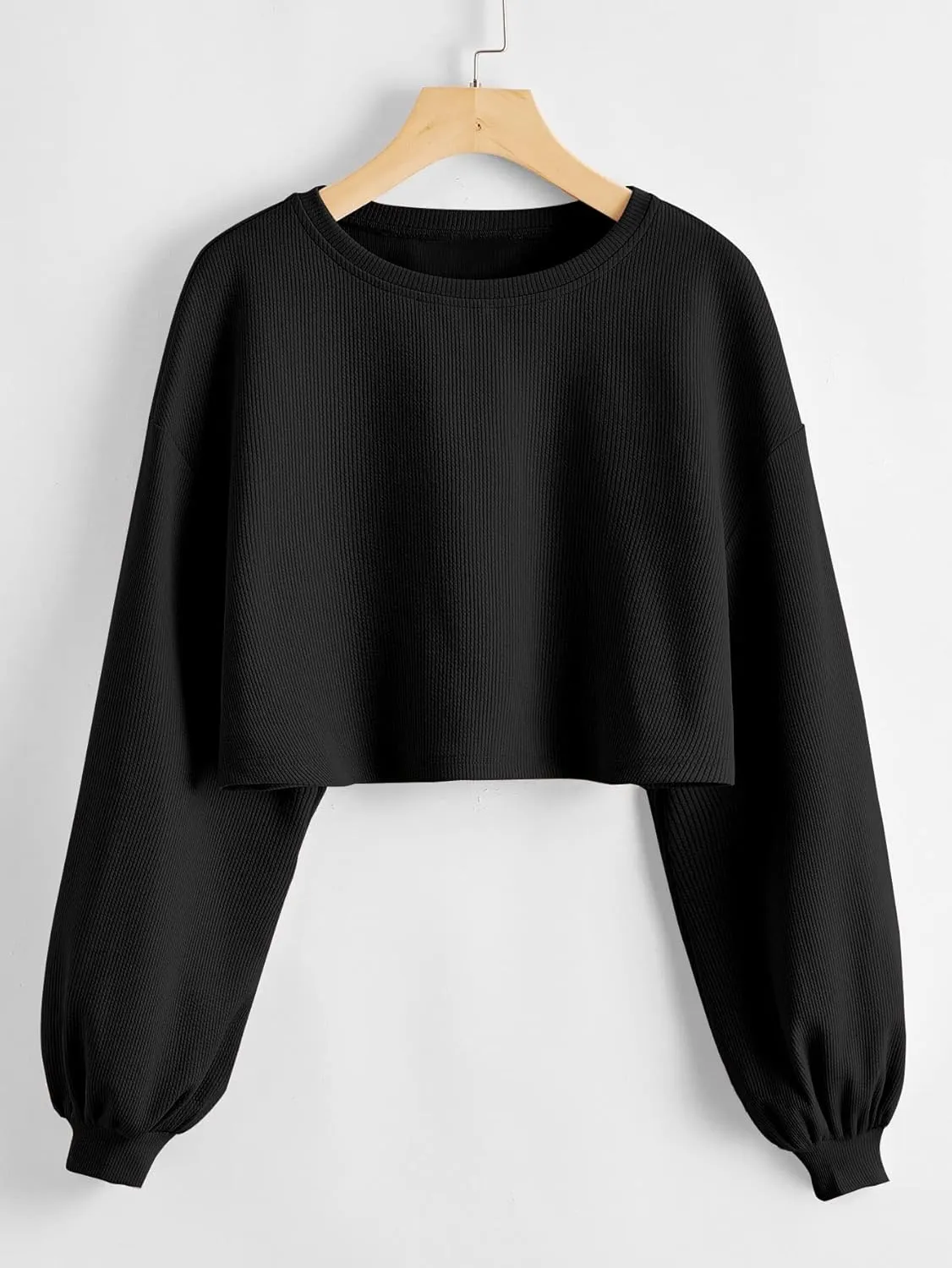 OYOANGLE Women's Casual Basic Crew Neck Raw Hem Crop Sweatshirt Long Sleeve Crop Tops